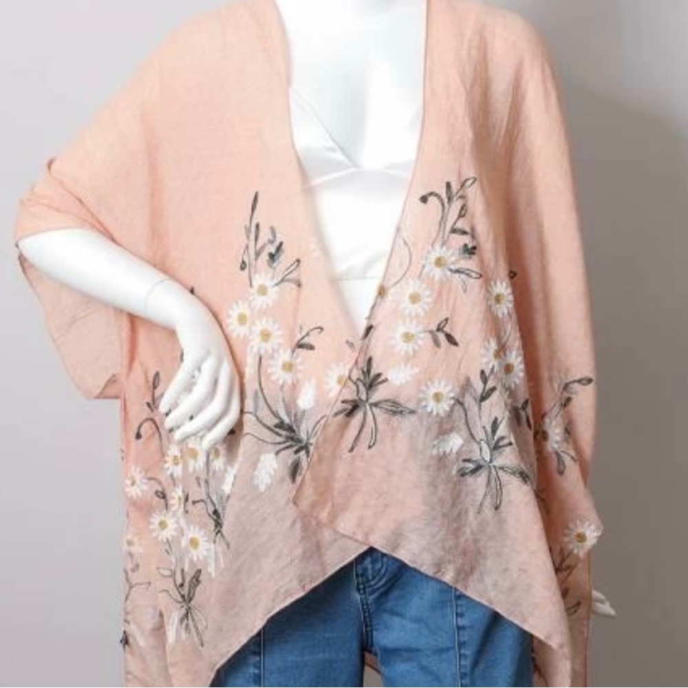 Daisy Embroidered Kimono